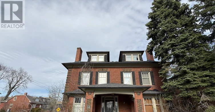 31 Oriole Parkway, Toronto, ON, M4V 2C9