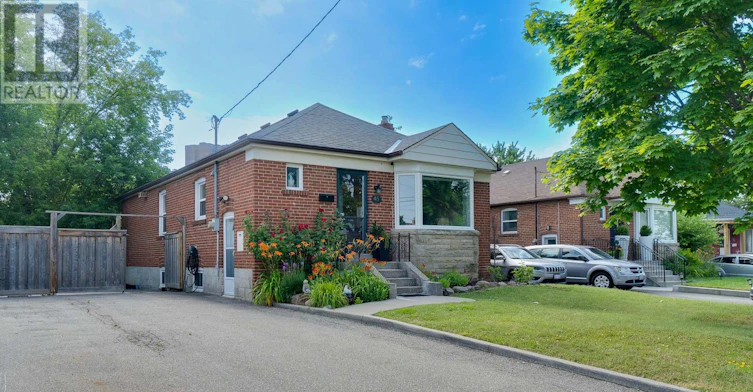 LOWER-45 Mayall Avenue, Toronto, ON, M3L 1E7 - 3