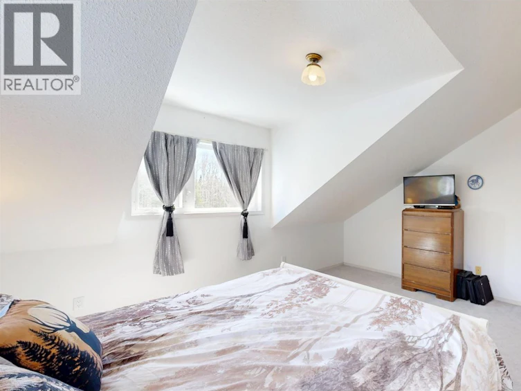 5548 Little Fort 24 Highway, 100 Mile House, BC, V0K 2E2 - 31