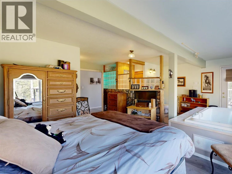 5548 Little Fort 24 Highway, 100 Mile House, BC, V0K 2E2 - 20