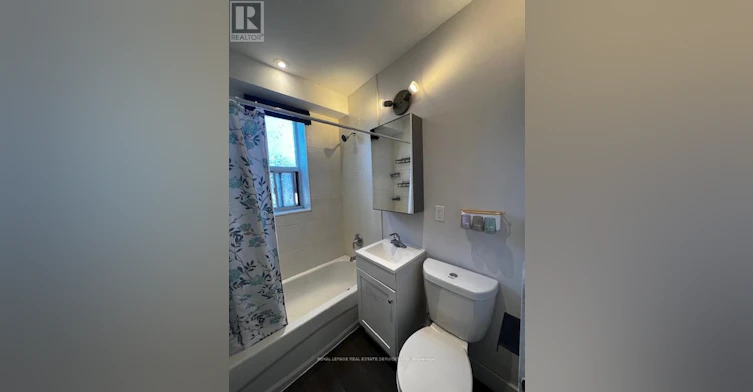 B-2622 Keele Street W, Toronto, ON, M6L 2P1 - 7