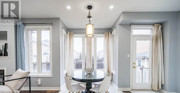 138 Yakefarm Boulevard, Whitchurch-Stouffville, ON, L4A 0R8 - 9