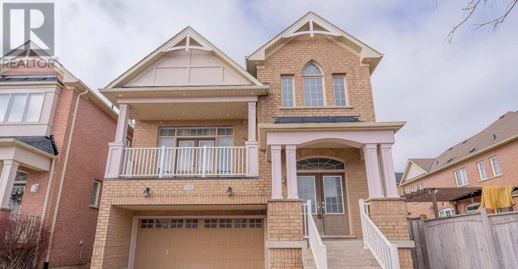138 Yakefarm Boulevard, Whitchurch-Stouffville, ON, L4A 0R8