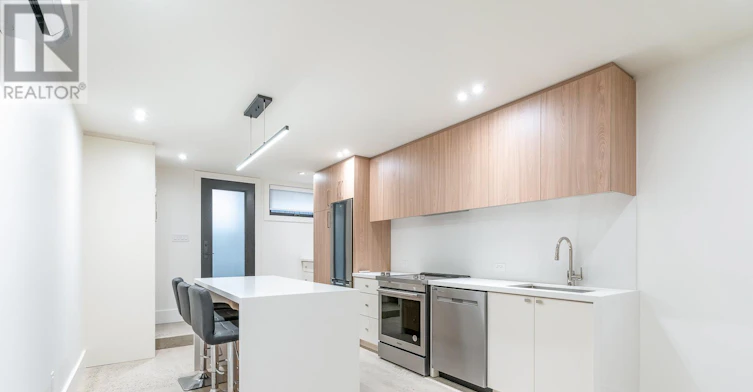 1041 College Street, Toronto, ON, M6H 1B1 - 6