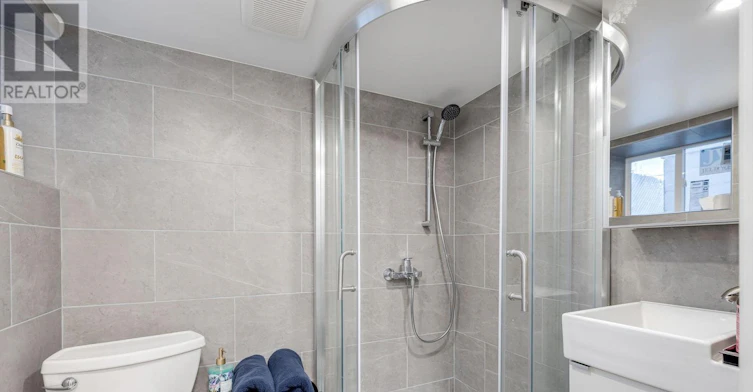 BSMT-490 Symington Avenue, Toronto, ON, M6N 2W5 - 11