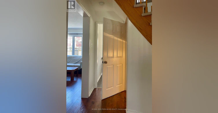 LOWER-824 College Manor Drive, Newmarket, ON, L3Y 8G6 - 4