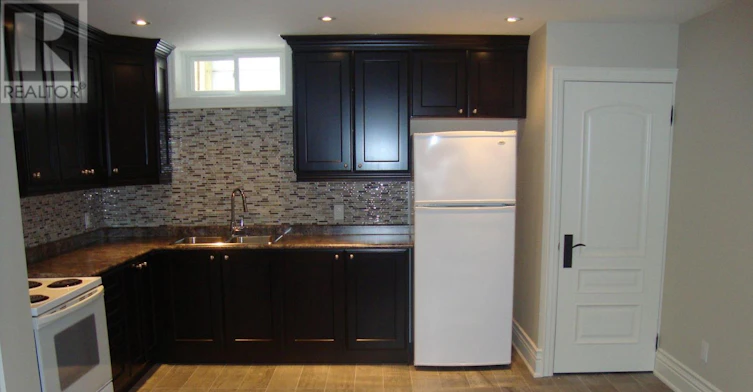 BSMT-179 Durant Avenue, Toronto, ON, M4J 4W5 - 2