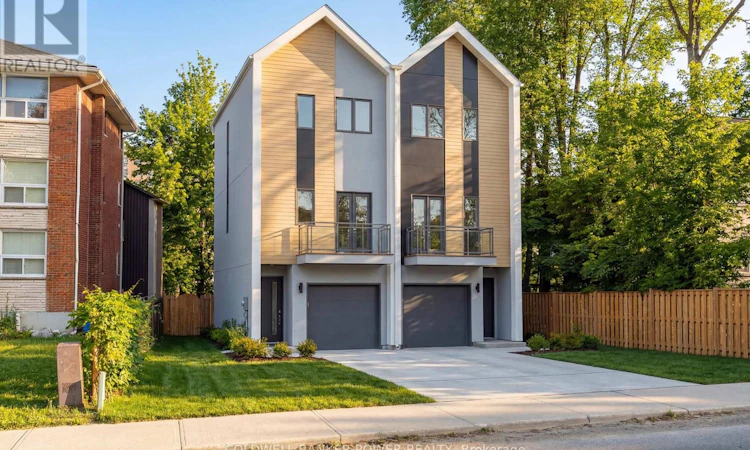 656 Huron Street