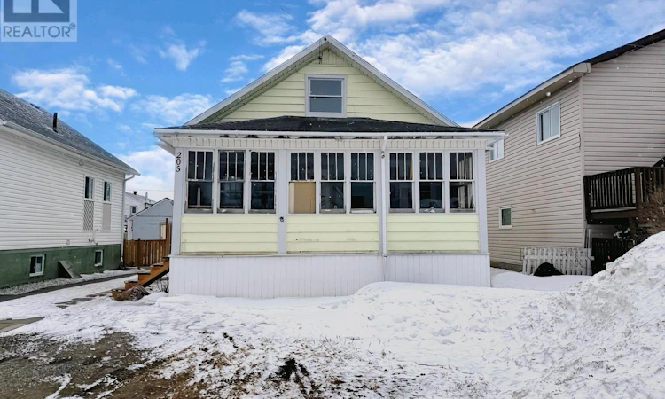 205 Second Avenue SW