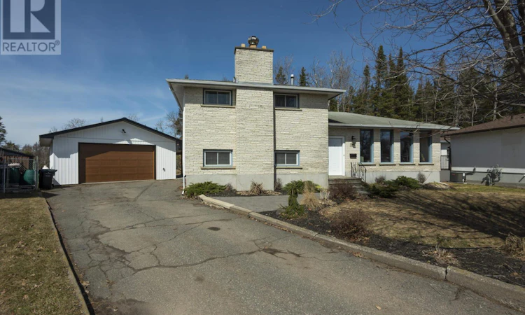 526 Ryerson Place