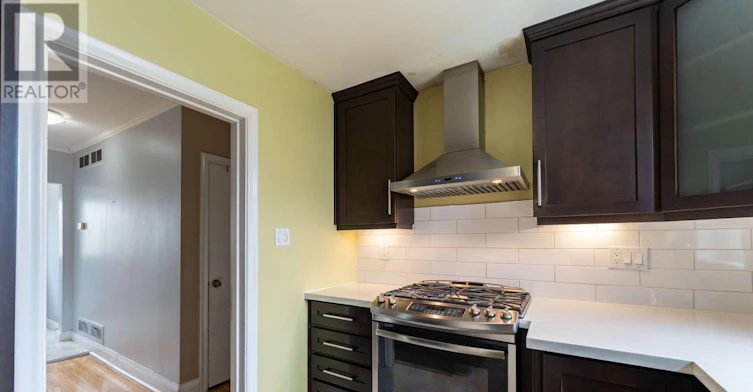 MAIN FL-21 Deevale Road, Toronto, ON, M3M 1Z2 - 9