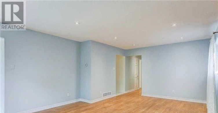 MAIN Floor 4 O'henry Grove, Toronto, ON, M1B 1S3 - 11