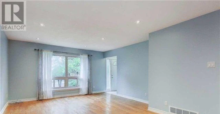 MAIN Floor 4 O'henry Grove, Toronto, ON, M1B 1S3 - 7