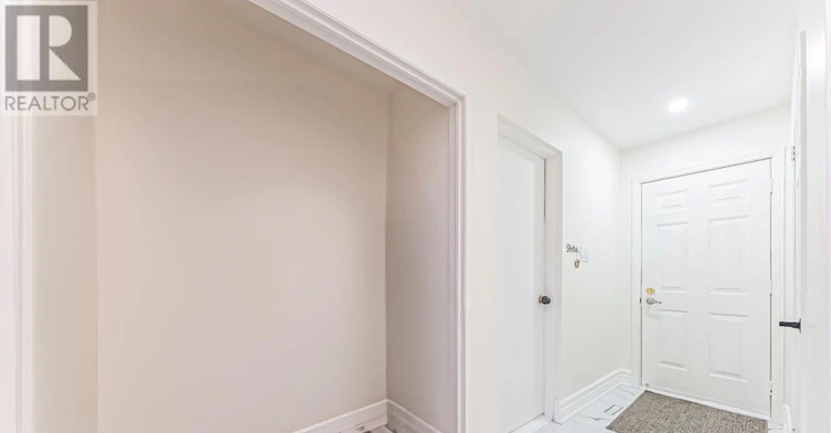 UPPER-311 Conley Street, Vaughan, ON, L4J 2Z3 - 4