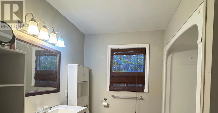 MAIN-66 Metro Road N, Georgina, ON, L4P 1C3 - 13