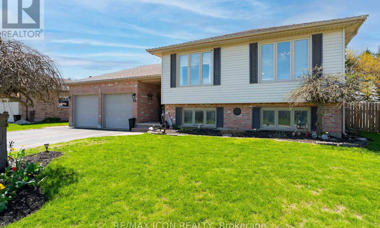 61 Carleton Court
