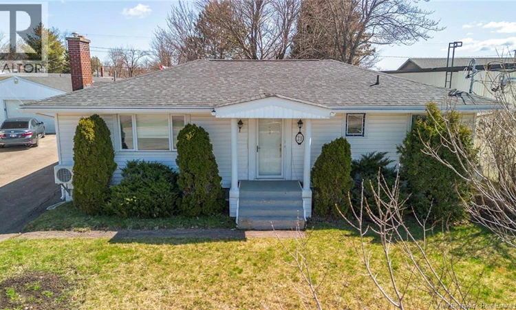 21 Mount Royal Boulevard