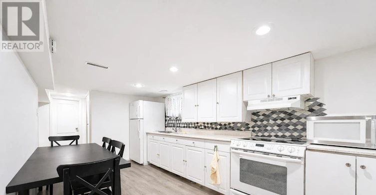 BSMT-46 Centre Street E, Richmond Hill, ON, L4C 1A4 - 3