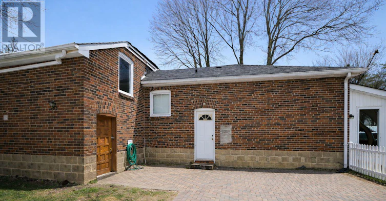 BSMT-46 Centre Street E, Richmond Hill, ON, L4C 1A4 - 12