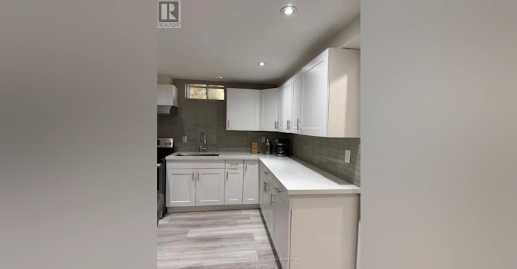 15 Village Green Drive, Vaughan, ON, L4L 9N9 - 11
