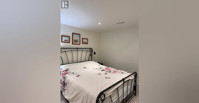 15 Village Green Drive, Vaughan, ON, L4L 9N9 - 17