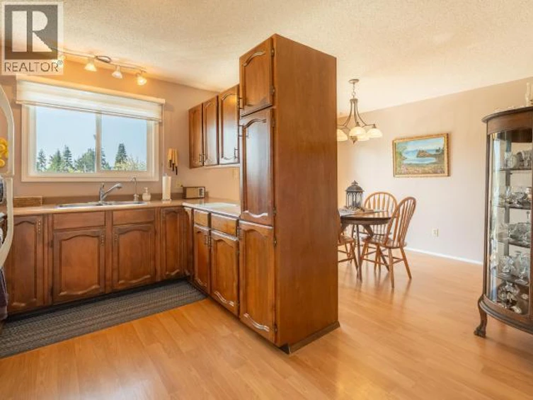 3271 Oak Street, Texada Island, BC - 11