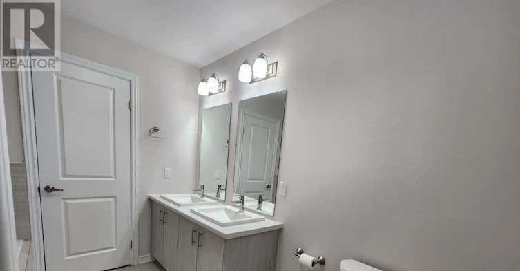 MAIN LEVEL-55 Hildred Street, Welland, ON, L3B 0K1 - 12