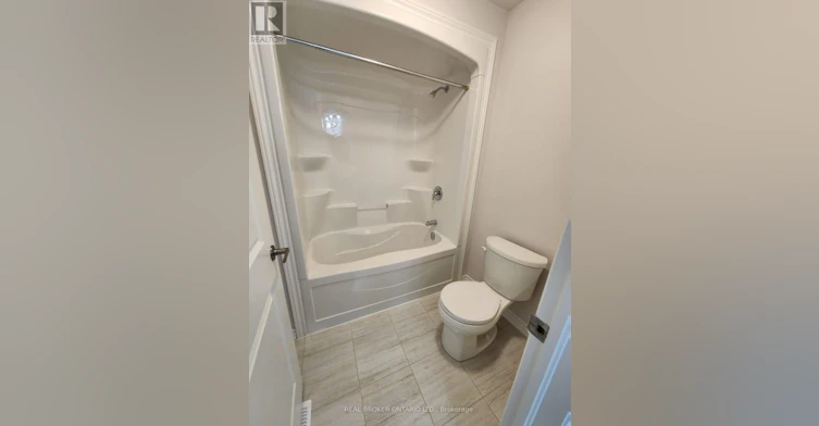 MAIN LEVEL-55 Hildred Street, Welland, ON, L3B 0K1 - 14