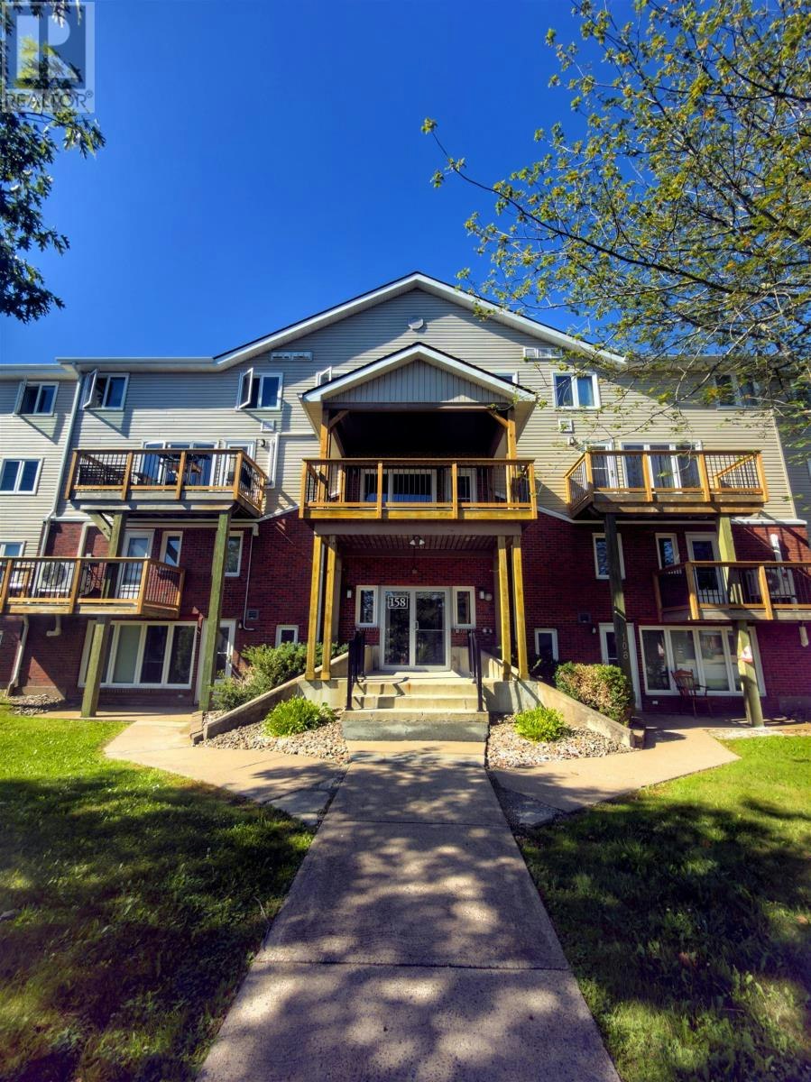 206-158 Farnham Gate Road, Halifax, NS, B3M 3V8