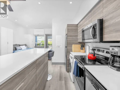 406-2555 Lakeshore Road - 2