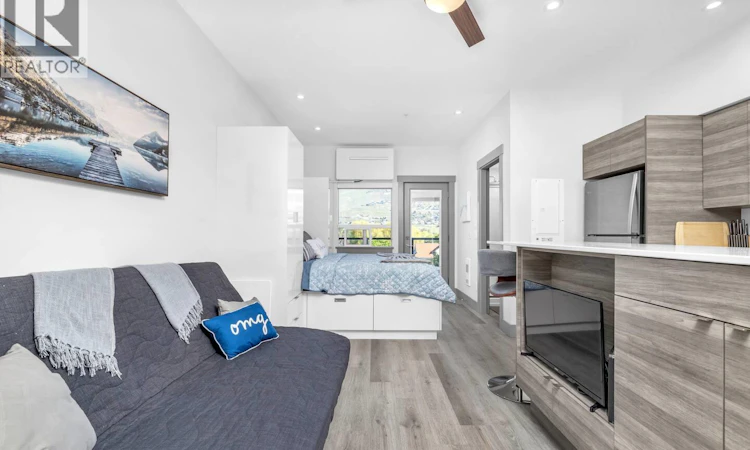 406-2555 Lakeshore Road