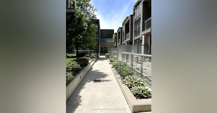 TH10-121 Mcmahon Drive, Toronto, ON, M2K 0C2 - 8