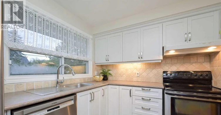 9 Avonmore Street, Brampton, ON, L6W 2S5 - 6