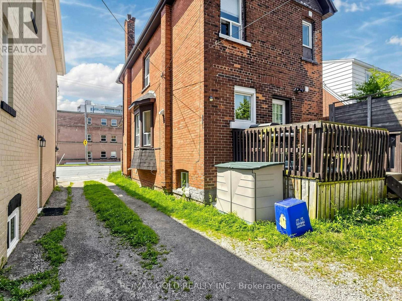 BSMT-746 King Street W, Hamilton, ON, L8S 1J8 - 20