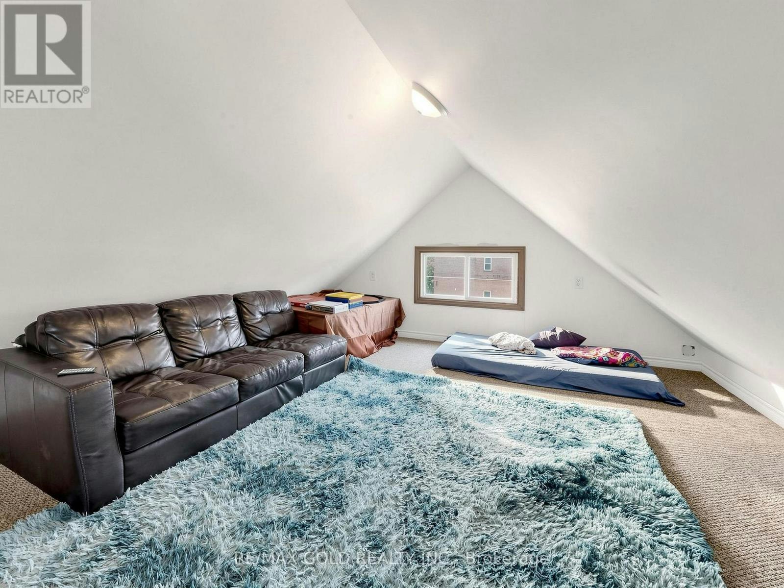 BSMT-746 King Street W, Hamilton, ON, L8S 1J8 - 4