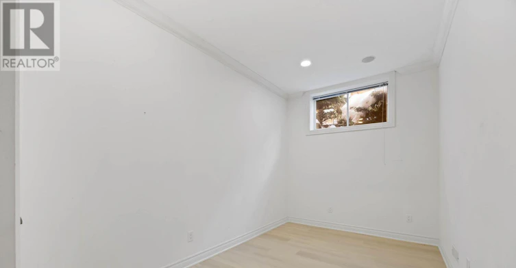 LOWER-42 Cotswold Crescent, Toronto, ON, M2P 1N2 - 16