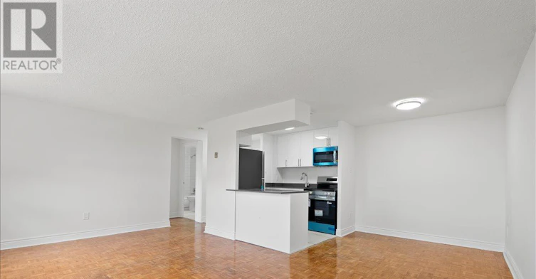 139-7555 Goreway Drive, Mississauga, ON, L4T 3M9 - 7