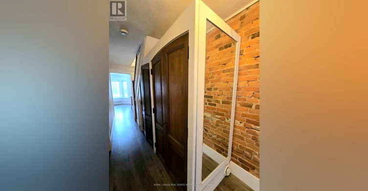 UPPER-1399 Lansdowne Avenue, Toronto, ON, M6H 3Z9 - 8