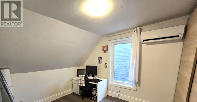 UPPER-1399 Lansdowne Avenue, Toronto, ON, M6H 3Z9 - 6