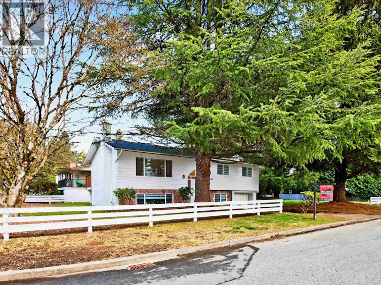 21099 Berry Avenue, Maple Ridge, BC, V2X 7V3