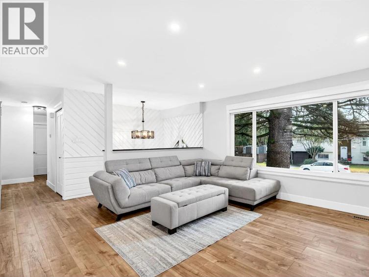 21099 Berry Avenue, Maple Ridge, BC, V2X 7V3 - 4