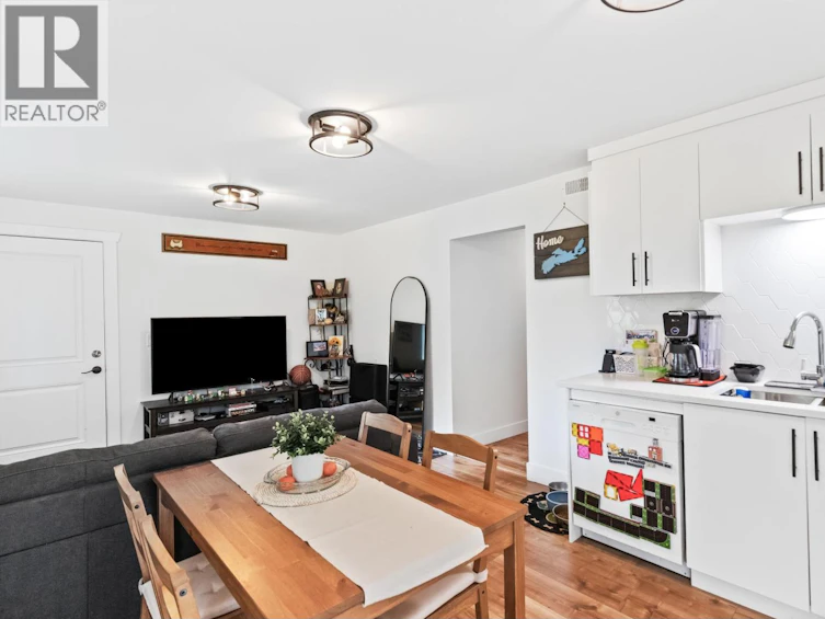 21099 Berry Avenue, Maple Ridge, BC, V2X 7V3 - 24