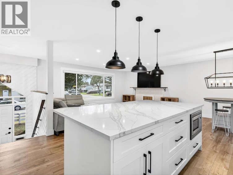 21099 Berry Avenue, Maple Ridge, BC, V2X 7V3 - 17