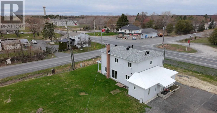 UPPER LEVEL-612 Russell Road, Clarence-Rockland, ON, K0A 2A0