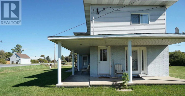 UPPER LEVEL-612 Russell Road, Clarence-Rockland, ON, K0A 2A0 - 4