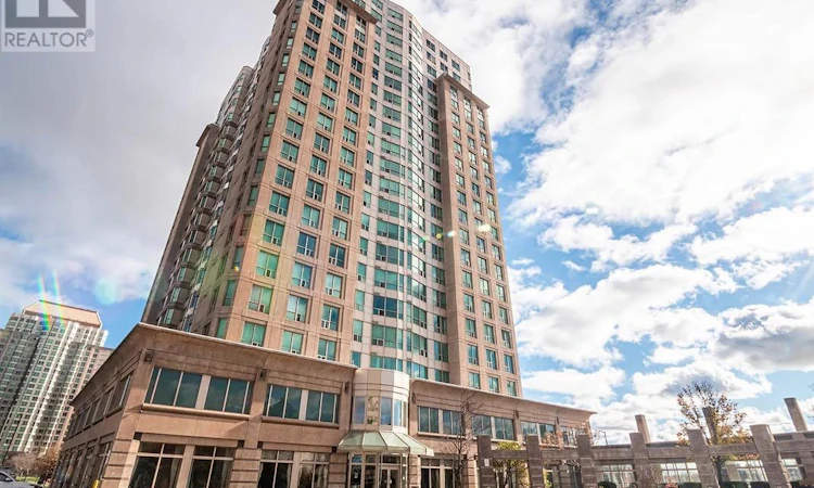 1513-8 Lee Centre Drive