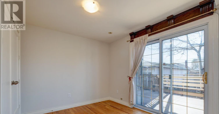 MAIN-952 Coxwell Avenue, Toronto, ON, M4C 3G3 - 3