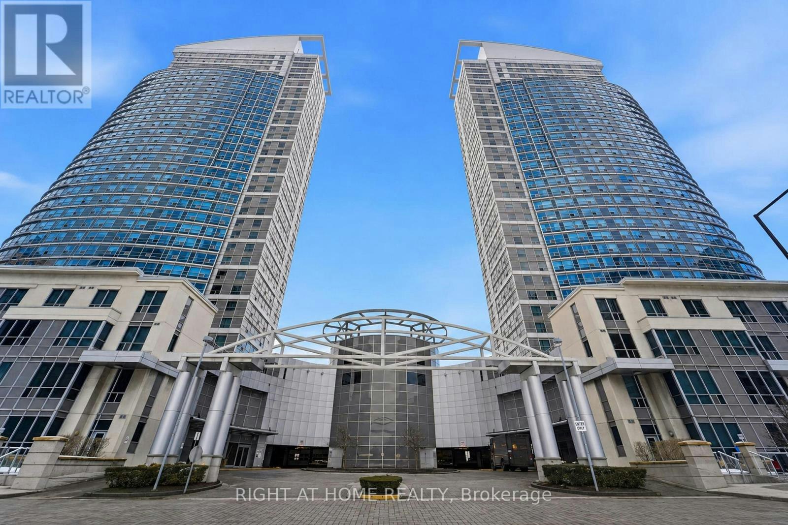 1612-38 Lee Centre Drive, Toronto, ON, M1H 3J7