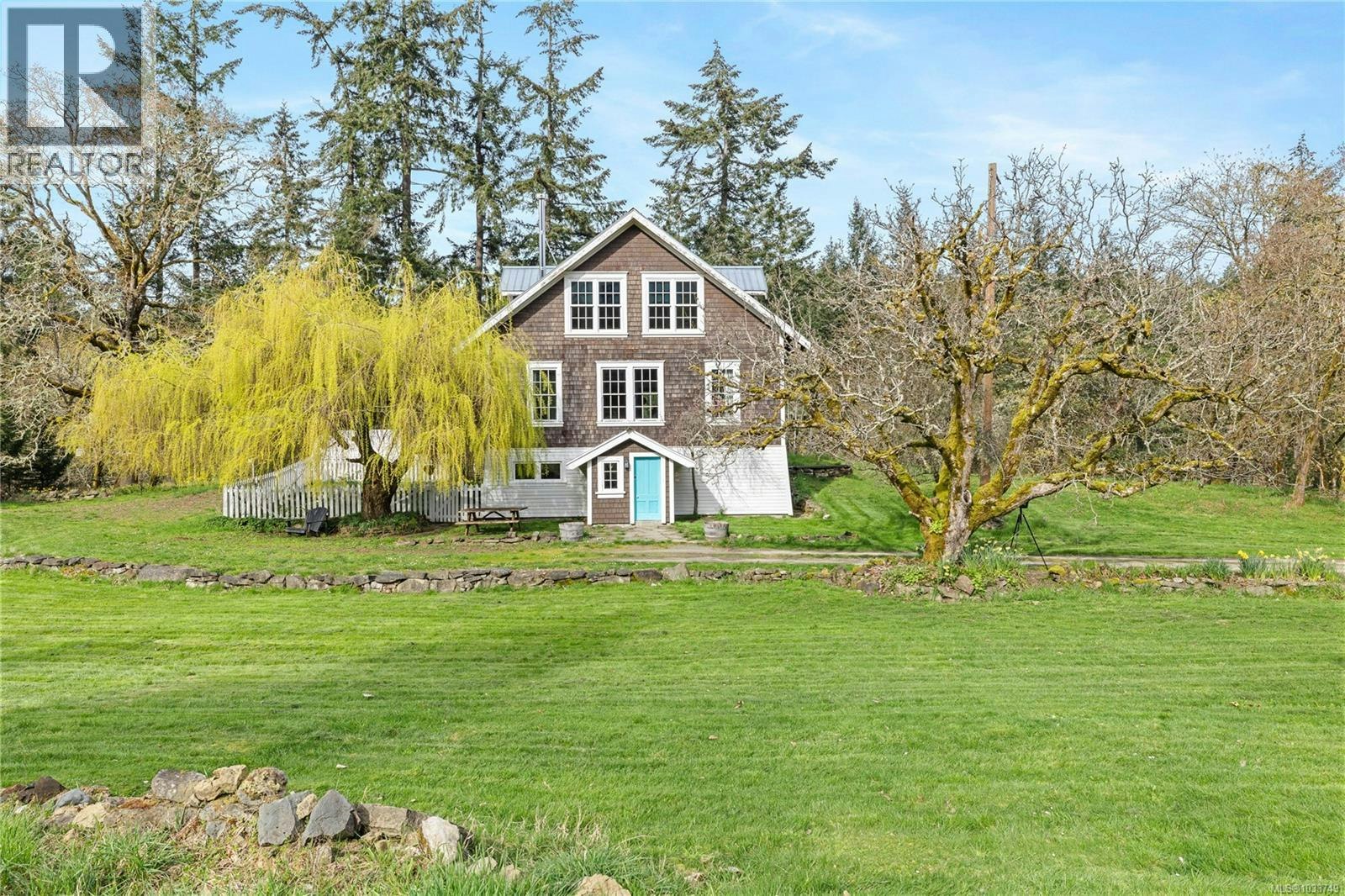301 Epron Road, Salt Spring Island, BC, V8K 2B4
