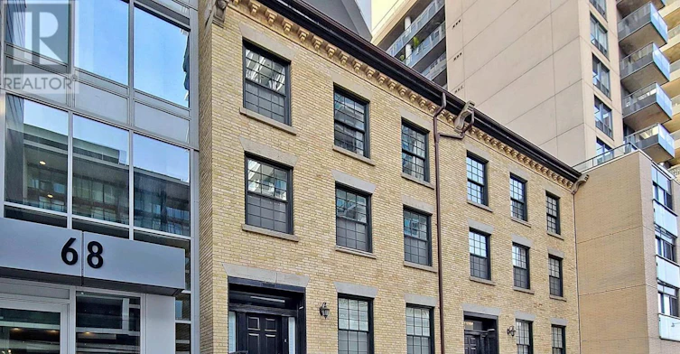 TH01-68 Shuter Street, Toronto, ON, M5B 1B1